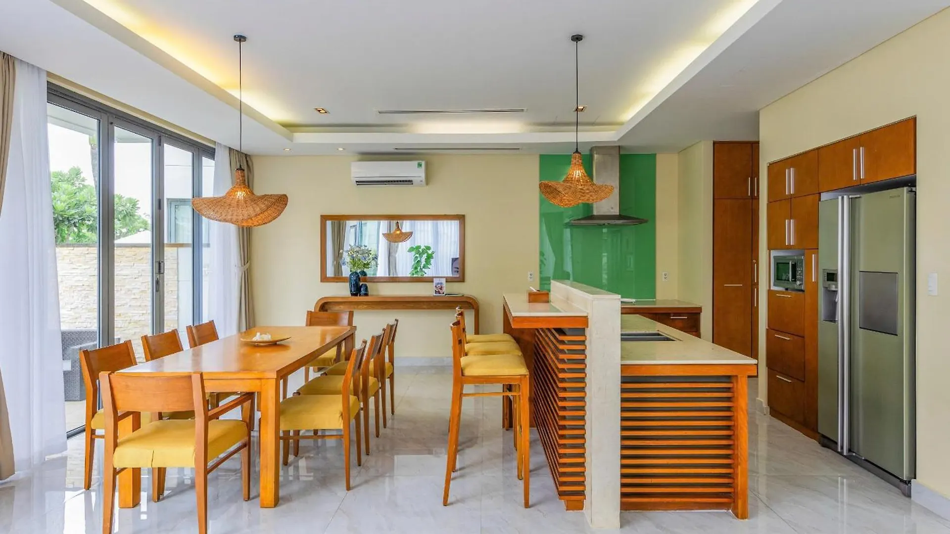 Villa Idc White House Đà Nẵng 0*,