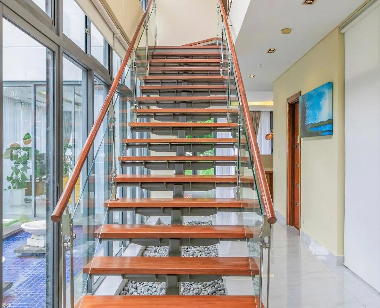 Villa Idc White House Đà Nẵng 0*,